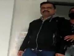 50 લાખ રૂપિયાની લાંચ લેતા અમદાવાદના પોલીસ હેડ કોન્સ્ટેબલને ACBએ ઝડપ્યો, જુઓ વીડિયો