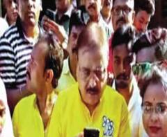 TMC's Rally at Khardah: স্বমহিমায় মদন মিত্র, বললেন, তৃণমূলকে চমকে-ধমকে লাভ নেই, ২৭০-এর বেশি আসন পাব