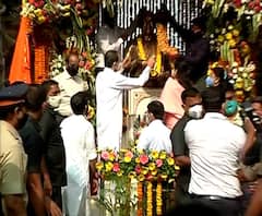 Meenatai thackeray | मीनाताई ठाकरे यांच्या स्मृतिदिनानिमित्त उद्धव ठाकरे शिवाजी पार्कात