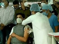 સુરત કલેક્ટર, પોલીસ કમિશનર અને મનપા કમિશનરે કોરોનાની વેક્સિન લીધી, જુઓ વીડિયો