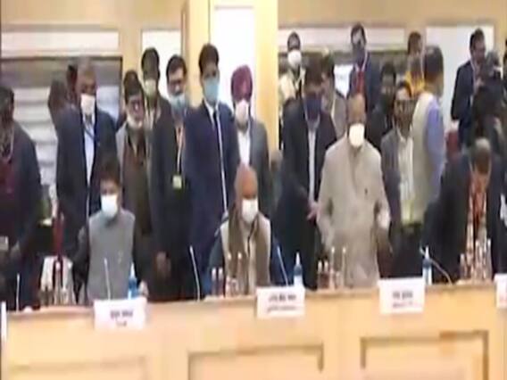 કૃષિ કાયદા પર સુપ્રીમ કોર્ટની રોક બાદ ખેડૂતો અને સરકાર વચ્ચે પ્રથમ બેઠક, જુઓ વીડિયો