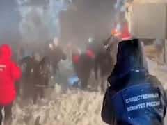 रूस में बर्फबारी का कहर, रिसॉर्ट ढहने से 3 लोगों की हुई मौत