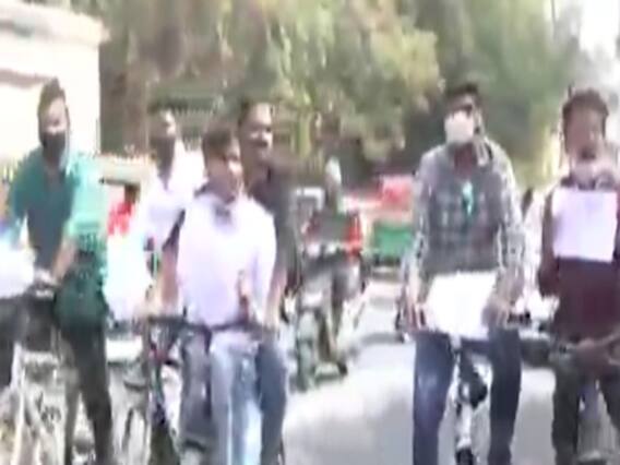 રાજકોટ જિલ્લા શિક્ષણાધિકારી કચેરીએ NSUIનું વિરોધ પ્રદર્શન, જુઓ વીડિયો