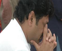 बलात्काराच्या आरोपानंतर धनंजय मुंडे अडचणीत, राजीनामा देण्याची तयारी, राष्ट्रवादी नेत्यांची बैठक