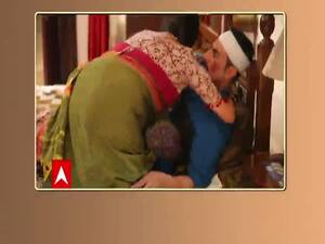 Anupamaa & Vanraj's 'awkward' new year celebrations 