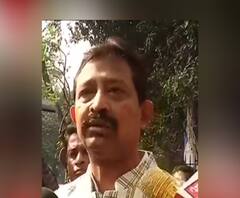 West Bengal Elections 2021: বিধায়ক পদ ত্যাগ করে হাতে মুখ্যমন্ত্রীর ছবি নিয়ে বেরিয়ে এলেন Rajib Banerjee, বললেন 'উনি আমার কাছে মাদার ফিগার' 