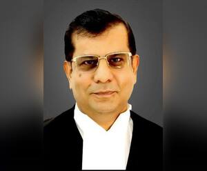  Uttarakhand के नए मुख्य न्यायधीश आर एस चौहान के बारे में जानें सबकुछ | abp Ganga 