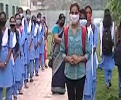 जिल्हास्तरावर शिकणाऱ्या मुलींसाठी हॉस्टेलकरिता 10 हजार रुपये, तालुकास्तरावरील मुलींना 7 हजार रुपये