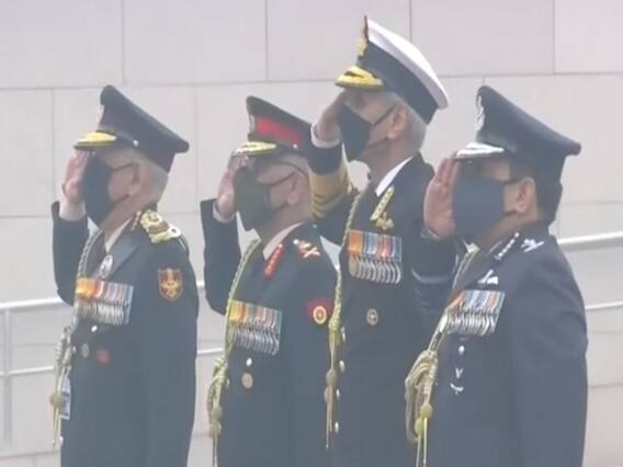 Army Day 2021: सीडीएस जनरल बिपिन रावत और थल सेनाध्यक्ष जनरल नरवणे ने दी देश को बधाई