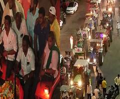 राजू शेट्टींच्या नेतृत्वात सांगली-कोल्हापूर ट्रॅक्टर रॅली, वाढीव वीजबिल माफ करण्याची मागणी