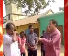 West Bengal Elections 2021: 'পরিষেবা পেতে কাটমানি', দুবরাজপুরে তৃণমূল বিধায়ককে ঘিরে বিক্ষোভ 