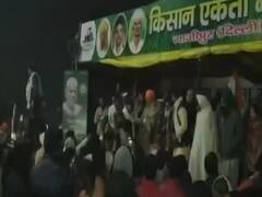 Ghazipur Protest: पहले बढ़ी, देर रात घटी पुलिस फोर्स | सुबह की बड़ी खबरें