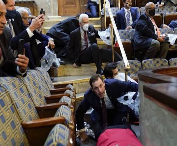 US Capitol Hill Siege | अमेरिकन संसदेत अभूतपूर्व घटना;राजकीय विश्लेषक कौमुदी वाळिंबे यांच्याशी चर्चा