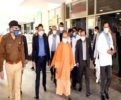 UP में वैक्सीनेशन का फाइल Dry Run, CM Yogi तैयारियां देखने अचानक पहुंचे Civil Hospital | ABP Ganga 