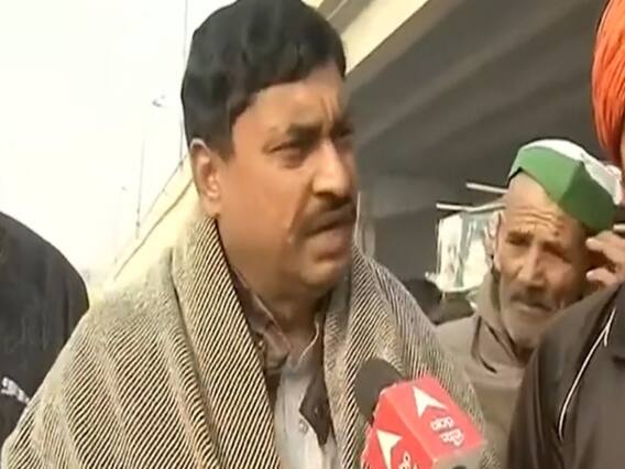 Farmers Protest: पुलिस कार्रवाई की आशंका से डर रहे हैं किसान, गाजीपुर बॉर्डर पर किसान देते रहे पहरा