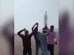 સુરતમાં ઓલપાડના દરિયા કાંઠે હોમગાર્ડના જવાનોએ કરી દારૂ પાર્ટી, વીડિયો થયો વાયરલ