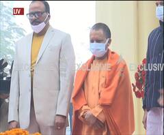 शहीद दिवस के मौके पर सीएम योगी आदित्यनाथ ने दी बापू को श्रंद्धाजलि