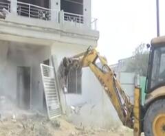 Ateeq Ahmad के करीबी के तोड़ दिए गए पांच मकान | Prayagraj | ABP Ganga 