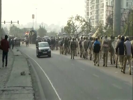 Ground Report: गाजीपुर बॉर्डर पर भारी संख्या में पुलिस बल तैनात | Farmers Protest