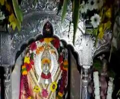 सातारा जिल्ह्यातील मांढरदेवी यात्रा रद्द, गडावरील मंदिर सजलं, मंदिर परिसरात येण्यास भाविकांना मज्जाव