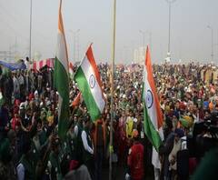 Tractor Rally: কুচকাওয়াজ শেষের আগেই ট্র্যাক্টরের দাপট, কৃষকদের আটকাতে দিল্লি-হরিয়ানা সীমান্তে কাঁদানে গ্যাস পুলিশের