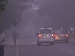 Delhi NCR में कड़ाके की ठंड, कोहरे की वजह से ट्रेनों की रफ्तार धीमी, जानिए मौसम का हाल