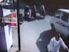 CCTV:રાજકોટના ગોંડલ રોડ પર બાઇક અથડાવવા મામલે ત્રણ શખ્સોએ યુવાન પર છરીથી કર્યો હુમલો