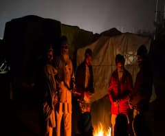 Rakesh Tikait के आंसुओं से बढ़ा आक्रोश, Ghazipur Border पर रातभर जागते रहे किसान