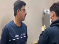 ABP News Journalist Vikas Bhadauria ने बताया कोरोना वैक्सीन लेने के बाद का Experience 