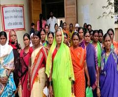 Women Andolan for Daru Bandi | दारुबंदीसाठी नांदेडच्या धर्माबादमध्ये महिलांचं ठिय्या आंदोलन