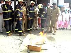 भंडारा हादसे के बाद कर्मचारियों को आग से बचाव की ट्रेनिंग दे रहा अस्पताल प्रशासन