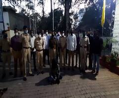 सोलापूरमध्ये चॉकलेटचं आमिष दाखवत तीन मुलींना पळवलं, एका मुलीवर लैंगिक अत्याचार झाल्याचं उघड