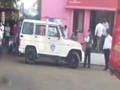 અમદાવાદમાં AMTSની ટક્કરથી મહિલાનું  મોત, જુઓ વીડિયો