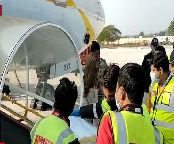 जानिए, Uttarkhand में कितनी भेजी गई Covid Vaccine और क्या टीकाकरण की तैयारी | ABP Ganga 