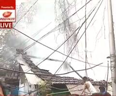 Fire at Karea: 'শুধু সন্তানকে আর প্রাণটুকু হাতে নিতে বেরোতে পেরেছি', জানালেন অগ্নিকাণ্ডে গৃহহীন এক মহিলা 