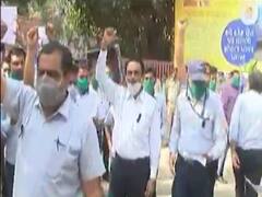 વડોદરામાં MGVCLના કર્મચારીઓનું વિરોધ પ્રદર્શન, જુઓ વીડિયો