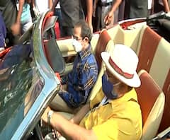 Vintage Car Rally | वांद्रे कुर्ला संकुलात विंटेज कार रॅलीचं आयोजन; मुख्यमंत्र्यांची सहपरिवार हजेरी