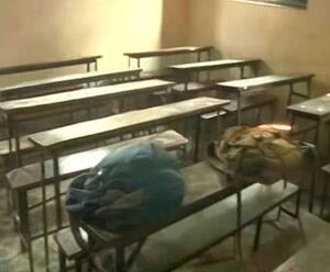 क्लास पर टेंशन...कब शुरू होगा कक्षा 6 से 8 तक का संचालन ? | Mudde Ki Baat | ABP Ganga 