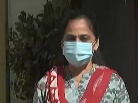 ગાંધીનગર પંચાયત હસ્તકના આરોગ્ય કર્મચારીઓની હડતાળને લઇને બેની ધરપકડ, જુઓ વીડિયો