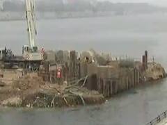 અમદાવાદમાં સાબરમતી નદી પર મેટ્રો બ્રિજનું કામ પુરજોશમાં, જુઓ વીડિયો 