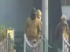 Farmers Tractor Rally : गणतंत्र दिवस पर हुई हिंसा के बाद दिल्ली के कई रास्ते बंद, देखें अपडेट