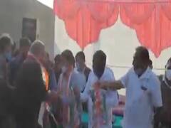 રૂપાણી સરકારના મંત્રીના ગઢમાં ગાબડું, 200 ભાજપના કાર્યકરો કોગ્રેસમાં જોડાયા