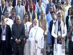 Parakram Divas में शामिल हुए PM Modi और CM Mamata,सिंगर पापोन और ऊषा उत्थुप ने दी प्रस्तुति