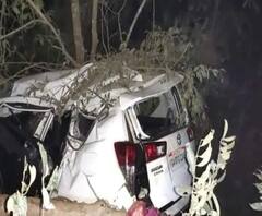 পথ দুর্ঘটনার কবলে কেন্দ্রীয় প্রতিমন্ত্রীর গাড়ি, মৃত্যু স্ত্রী-আপ্তসহায়কের