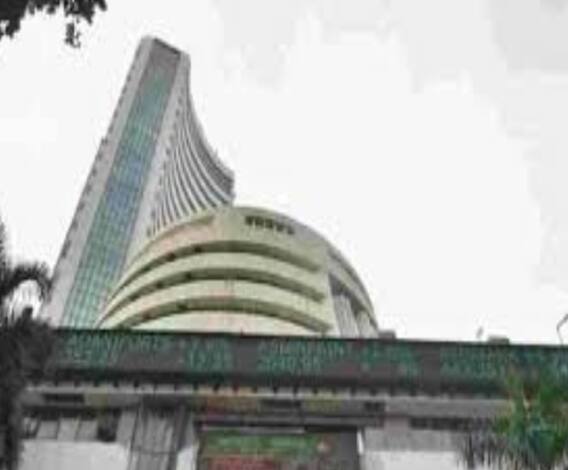 Budget के बाद शेयर बाजार ने लगाई छलांग, 2000 अंकों का उछाल | @ABPGanga