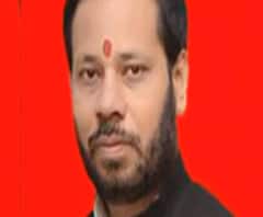 सपा के पूर्व मंत्री मनोज पांडे पर कानूनी शिकंजा, विजिलेंस ने शासन से खुली जांच की अुनमति मांगी। 