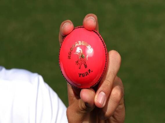Pink Ball में महारत हासिल करने में लगी Team India, देखिए क्रिकेट की दुनिया की सारी खबरें