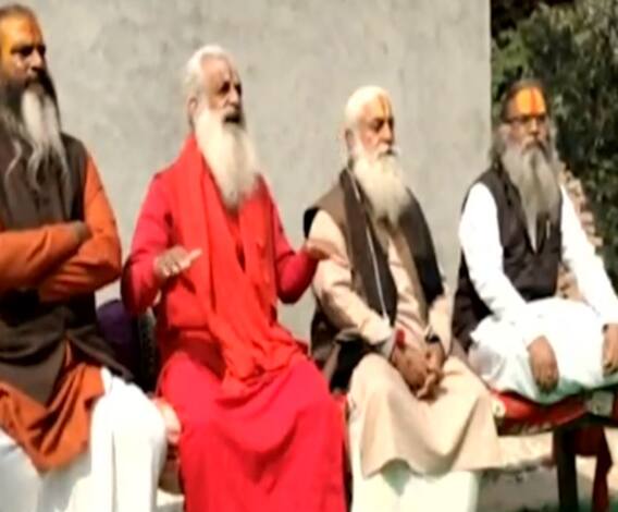 Haridwar Kumbh से पहले ही संतों के बीच ये कैसी तकरार ? 