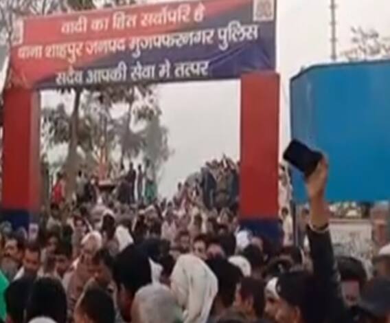 जाटलैंड में क्यों चली लाठियां ? | Baat To Chubhegi | Sanjeev Balyan | ABP Ganga 