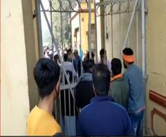 Banaras Hindu University में छात्रों का धरना-प्रदर्शन, इस मांग पर अड़े छात्र। 